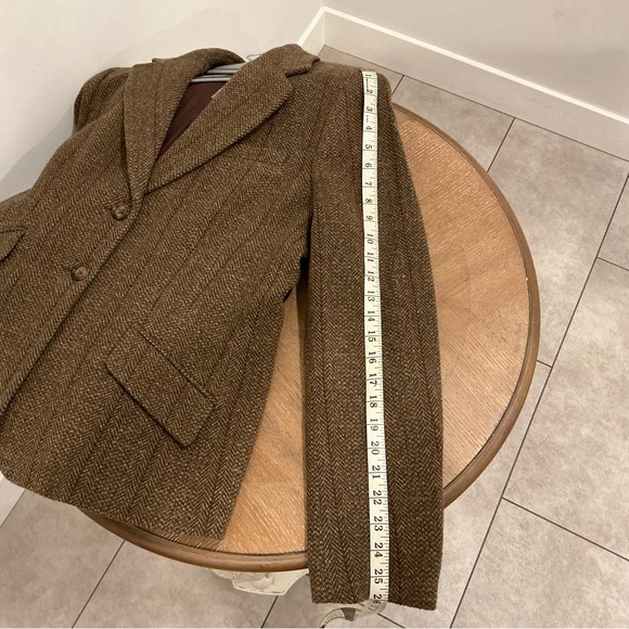 Wool Blend Herringbone Tweed Blazer
Lauren Ralph Lauren - Picture 10 of 11